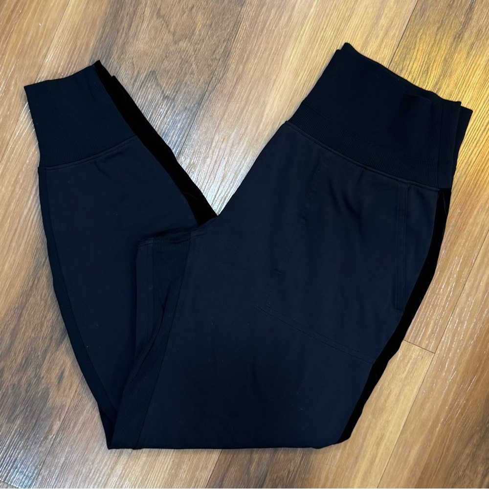 Athleta Venice High Rise Jogger with Velvet Stripe - Medium